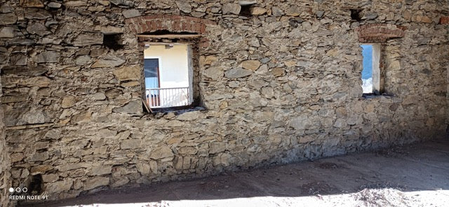 MAISON À RÉNOVER – EXCELLENTE SITUATION  65000.00€