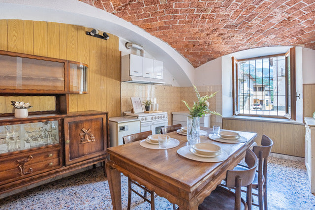 Appartement trois pièces au centre du village - Casa Clelia   35 000.00€