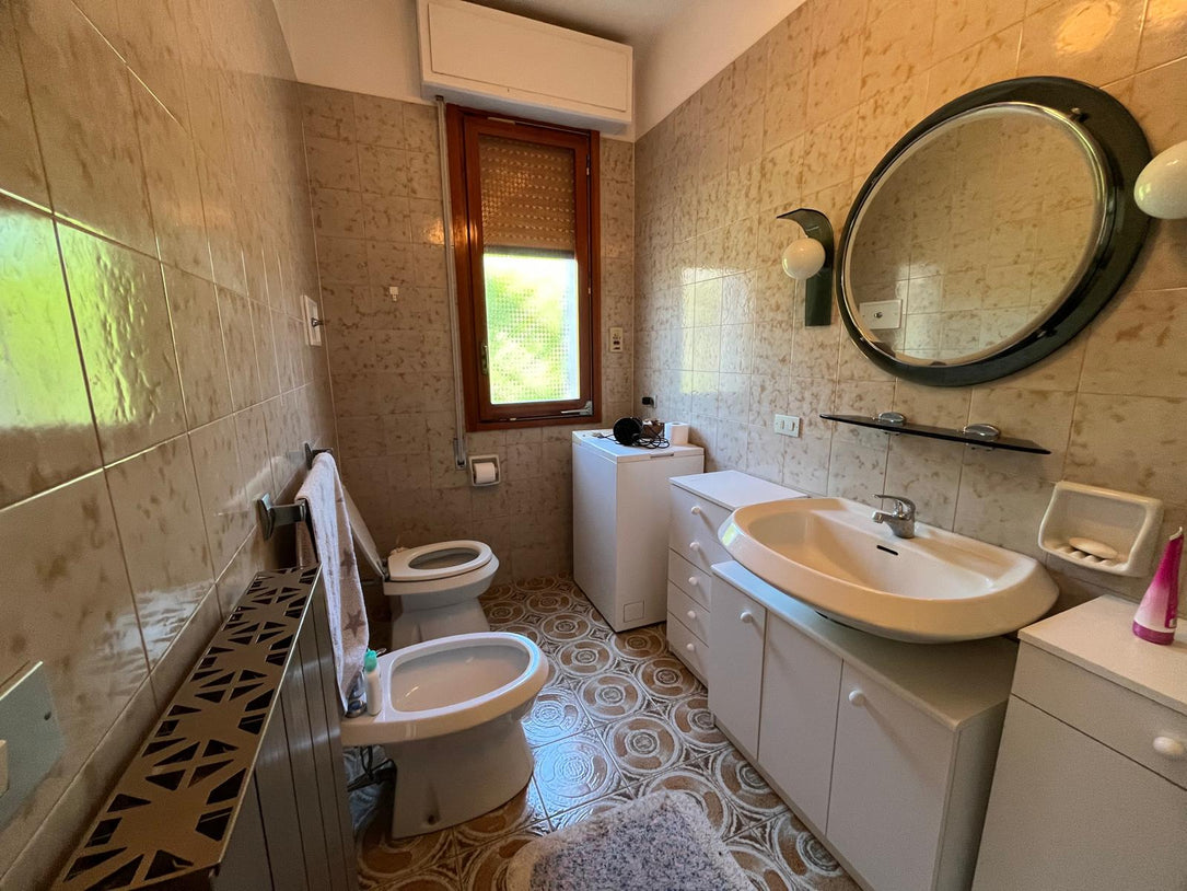 Villa Indépendante avec Vue sur la Mer – 450.000 € situer  sur les hauteurs de Vintimille a 20mn de menton et 35mn de Monaco