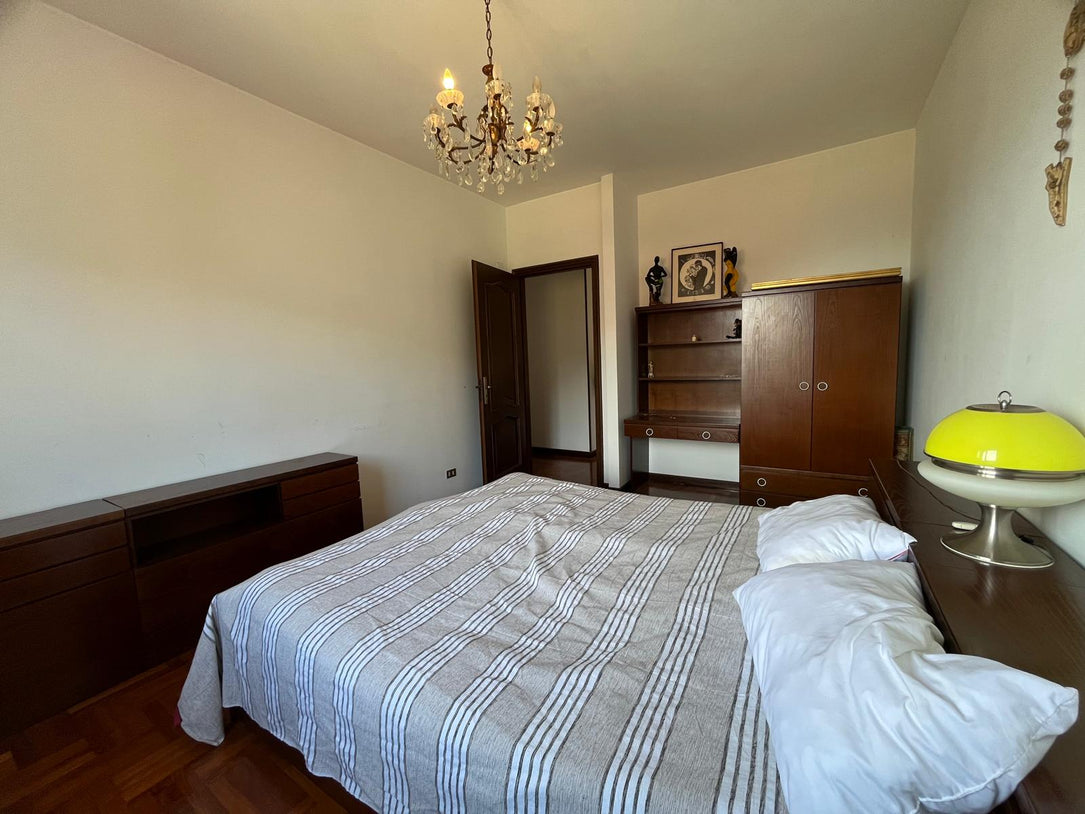 Villa Indépendante avec Vue sur la Mer – 450.000 € situer  sur les hauteurs de Vintimille a 20mn de menton et 35mn de Monaco