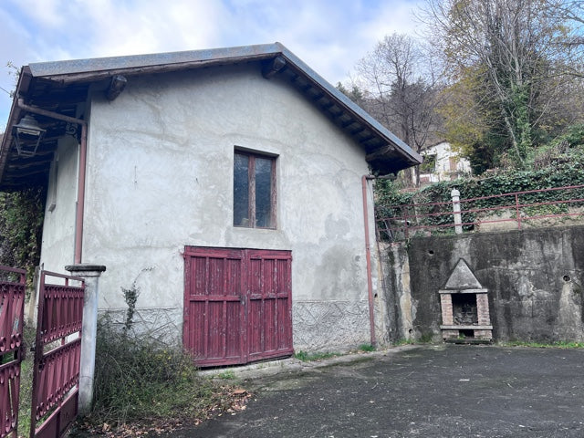 CASA ELISA – MAISON INDIVIDUELLE AVEC JARDIN À RÉNOVER: 80 000.00€