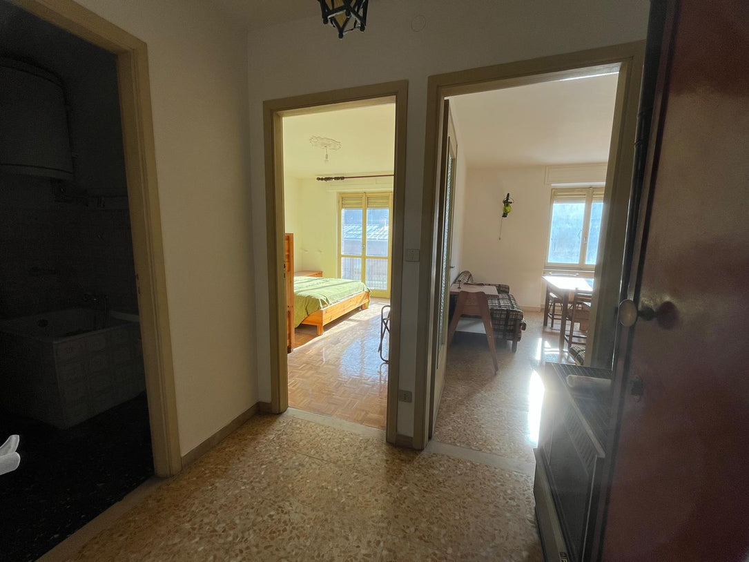 Appartement Deux Pièces avec Cave – 28.000 €