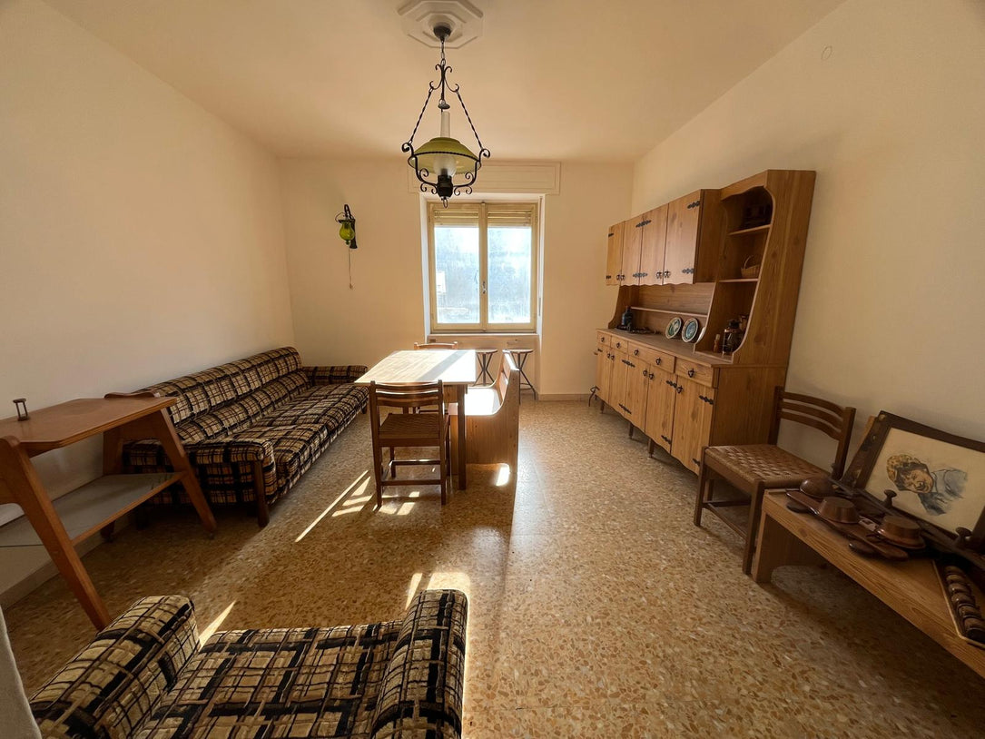 Appartement Deux Pièces avec Cave – 28.000 €