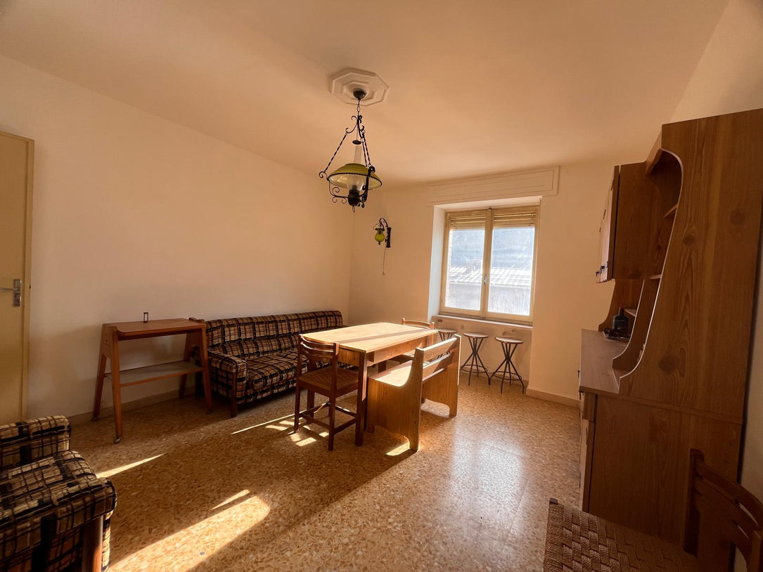 Appartement Deux Pièces avec Cave – 28.000 €