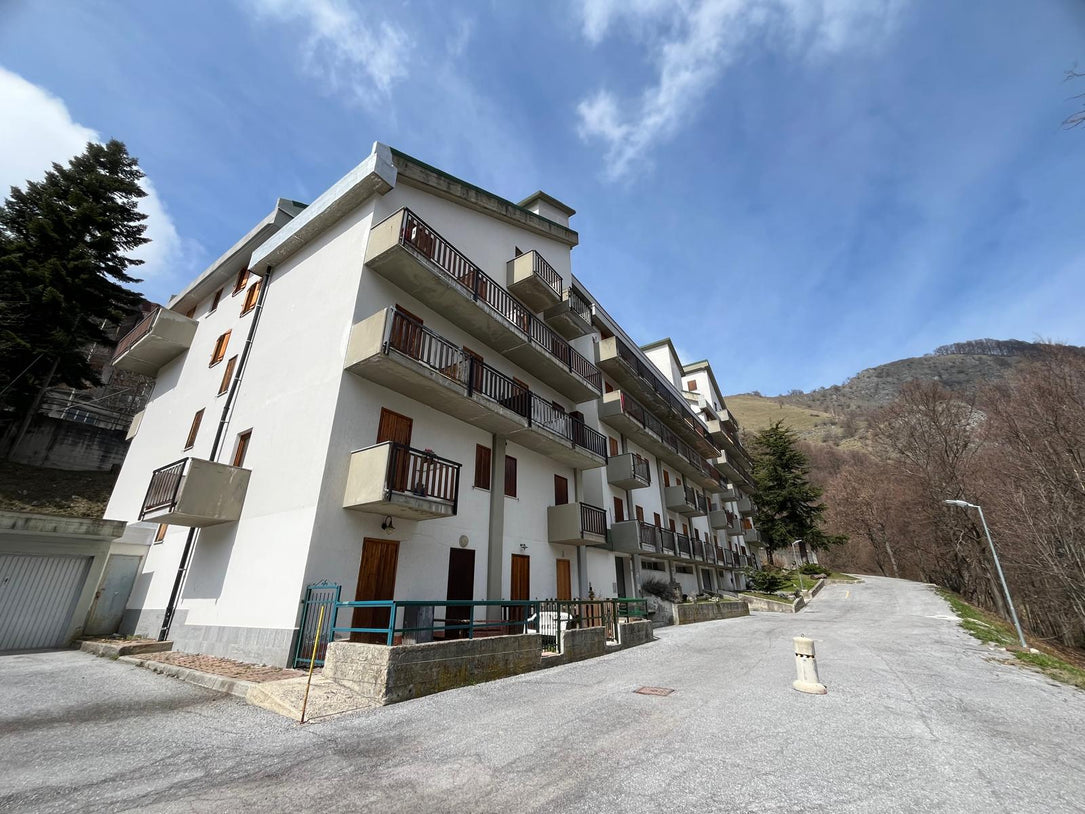 25 m² à 28 000 € - A 1H30 de MENTON